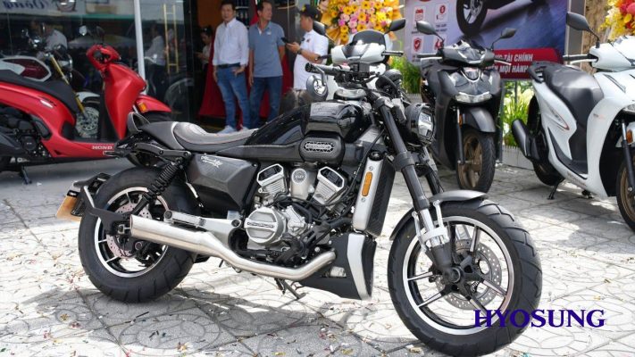 Hyosung GV350X trở thành điểm nhấn tại sự kiện